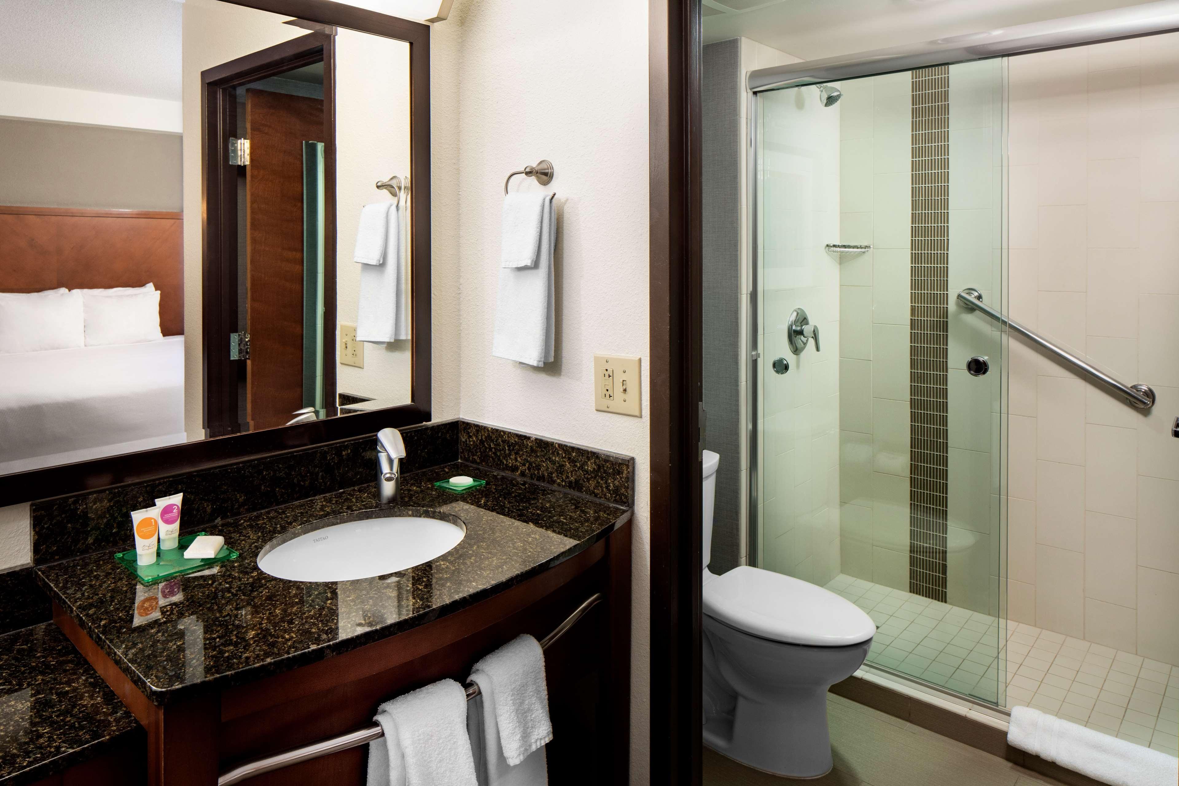 Hyatt Place Topeka Eksteriør billede