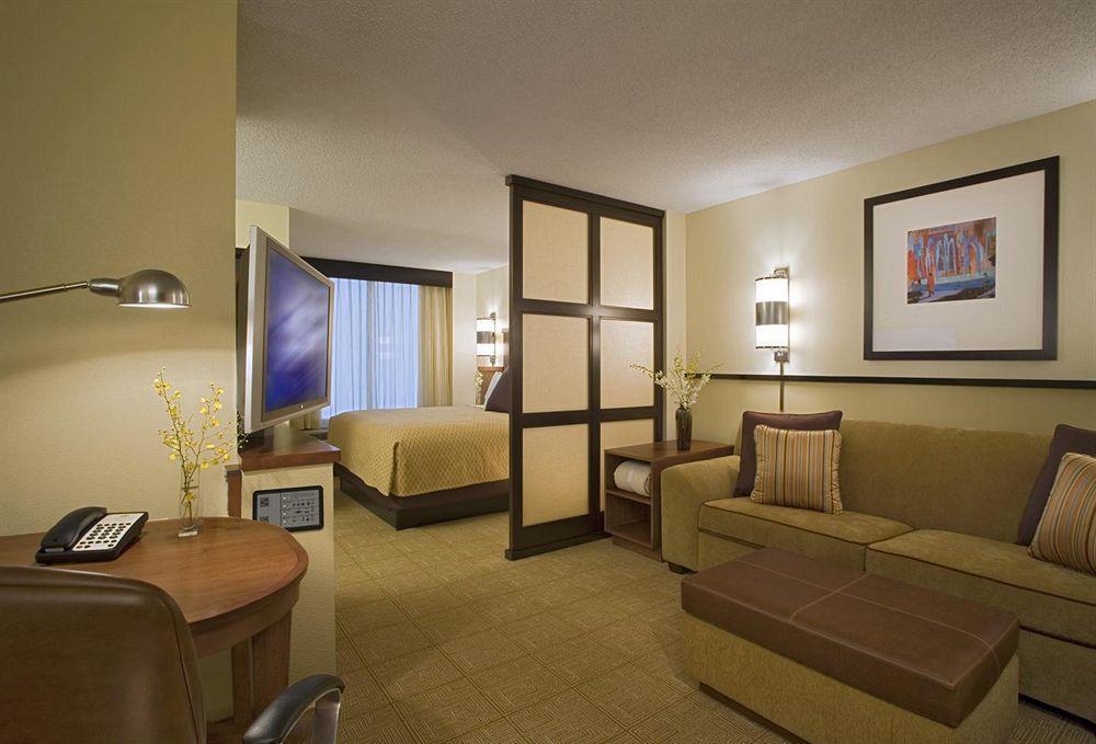 Hyatt Place Topeka Eksteriør billede